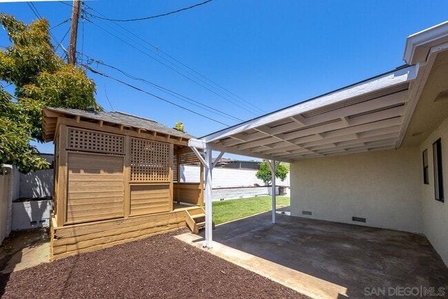 Building Photo - 4914 Zion Ave