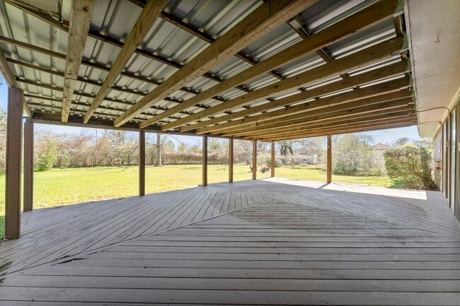 Building Photo - 18 Panorama Dr