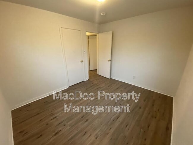 Building Photo - 1804 Airport Ave