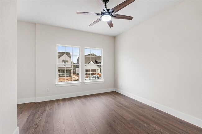 Building Photo - 5702 Barkridge Dr