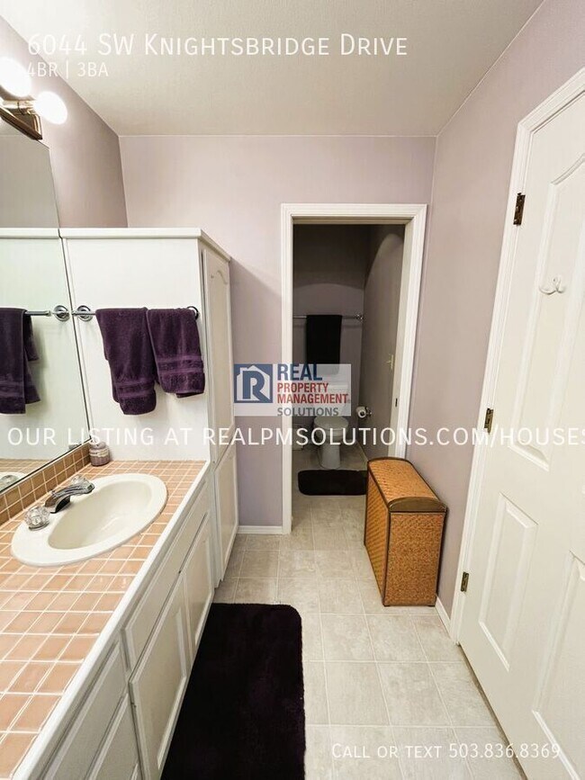 Building Photo - 6044 SW Knightsbridge Dr