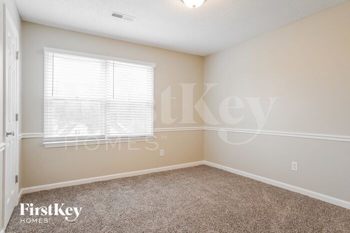 Building Photo - 5001 Trellis Ct N