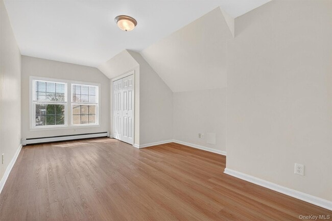 Building Photo - 17 Church St