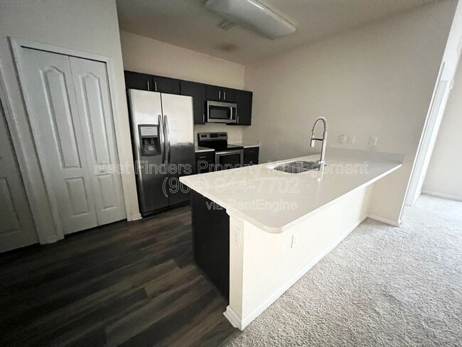 Building Photo - 4958 Key Lime Dr