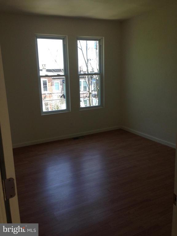 Building Photo - 621 Linnard St