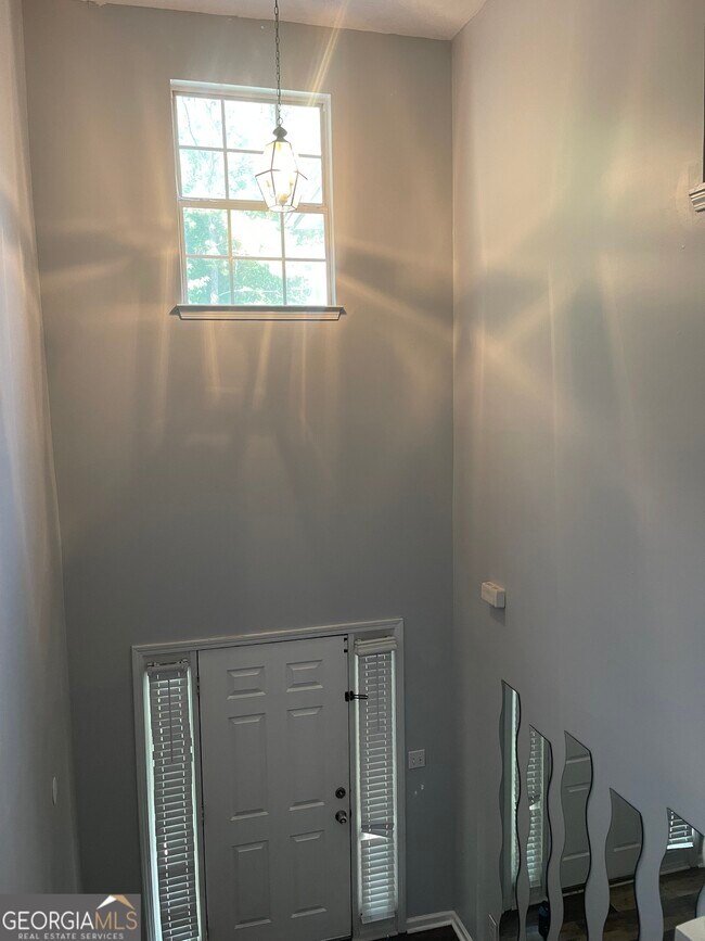 Building Photo - 11053 Aliyah Dr
