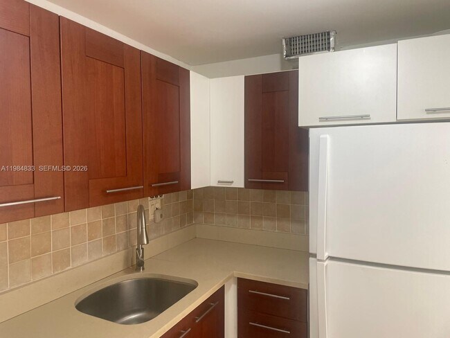 Building Photo - 3522 NE 171 St