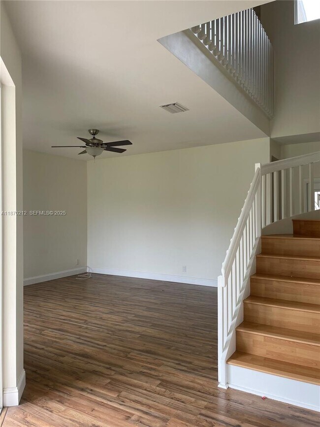 Building Photo - 784 Chimney Rock Rd