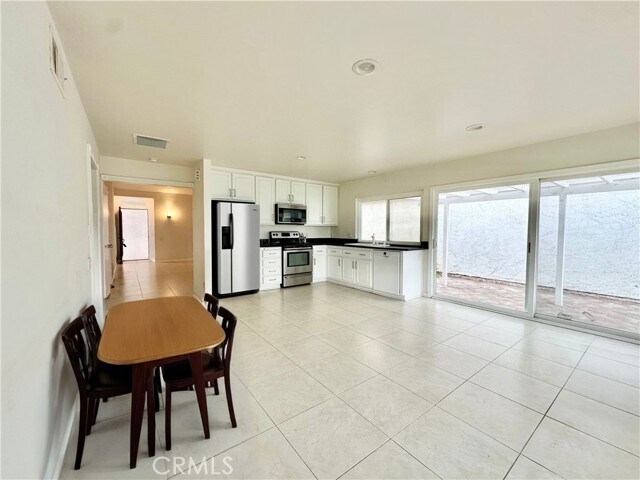 Building Photo - 4162 Fireside Cir