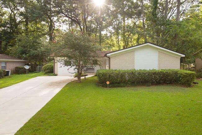 Primary Photo - 1837 Devra Dr