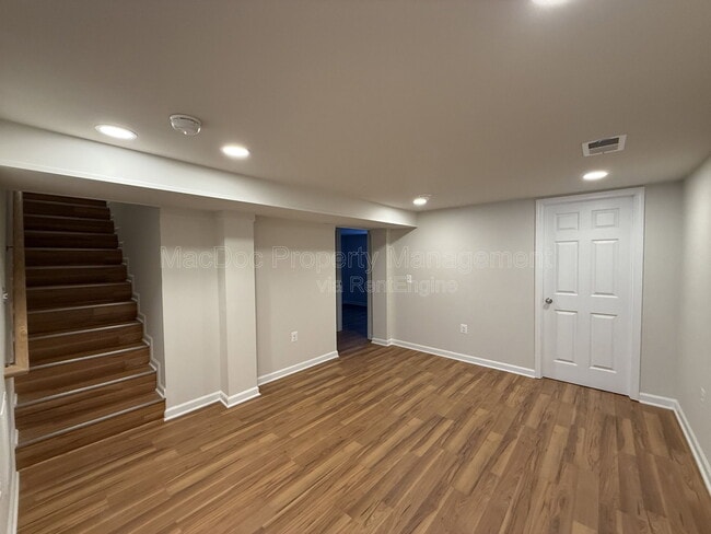 Building Photo - 13428 Ladysmith Rd