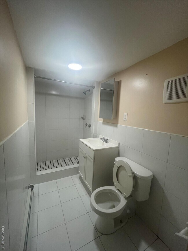 Building Photo - 4212 Monticello Ave