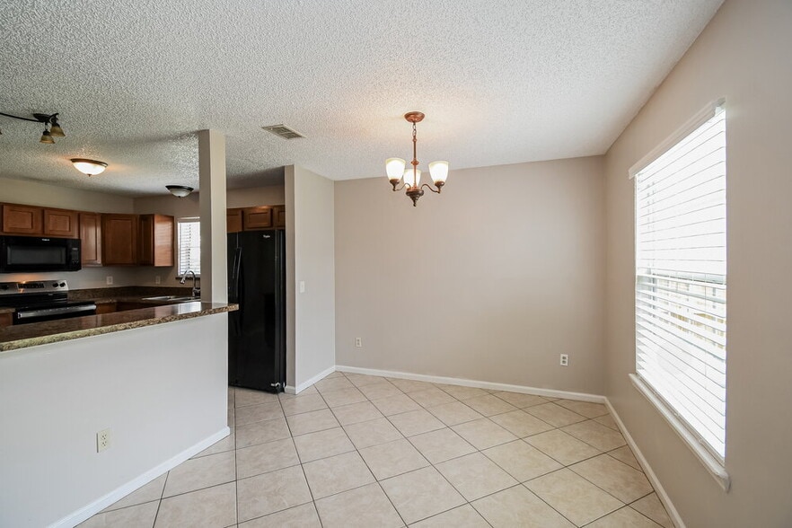 Building Photo - 2943 Tuscarora Tr