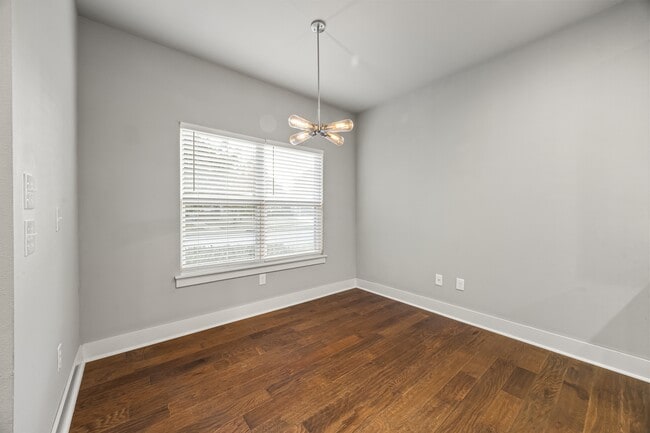 Building Photo - 2063 S Florida Way