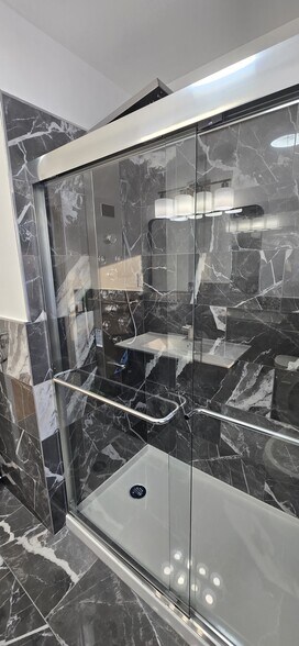 Bath - 20 Audabon Ter