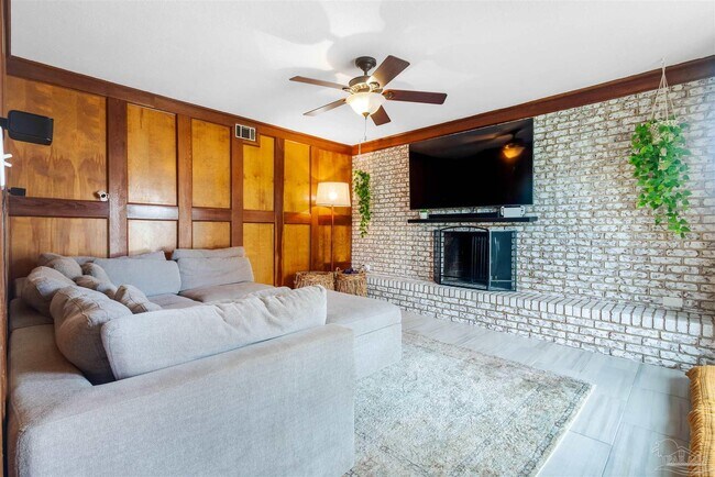 Building Photo - 4261 Obregon Dr