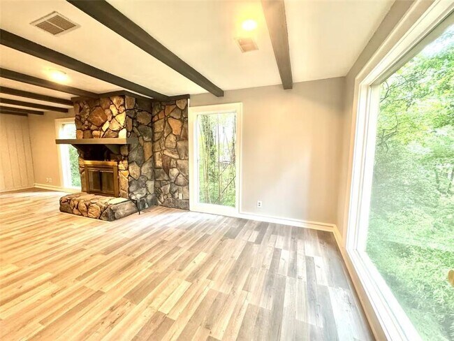 Building Photo - 175 River Ct Pkwy