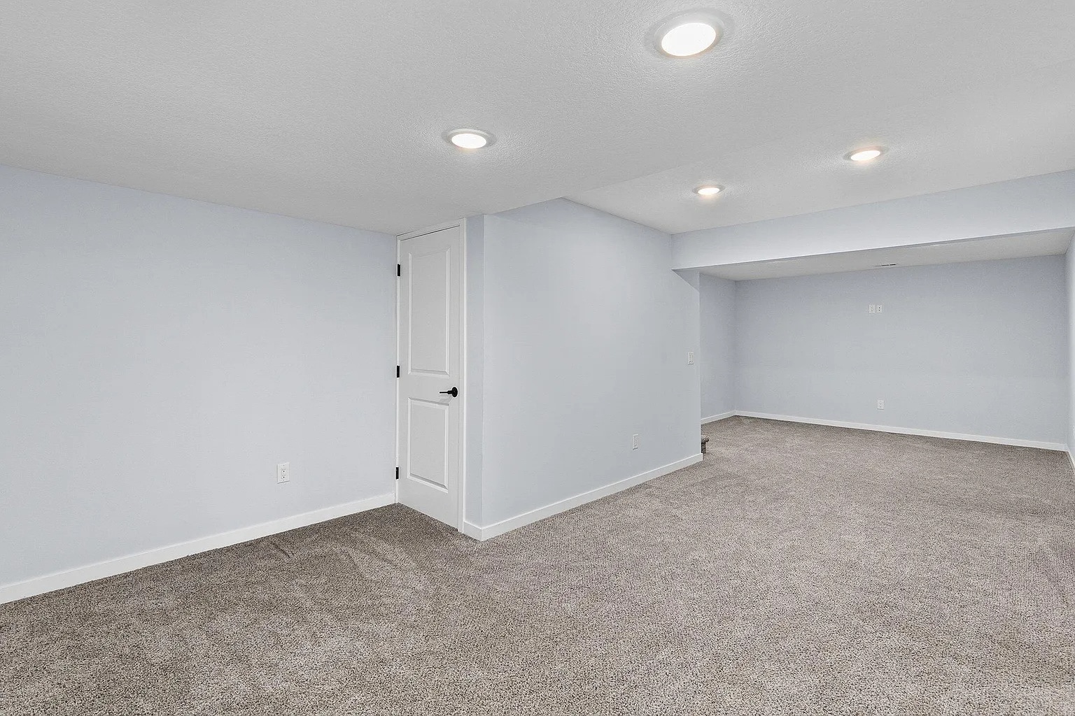 Building Photo - 481 10th St