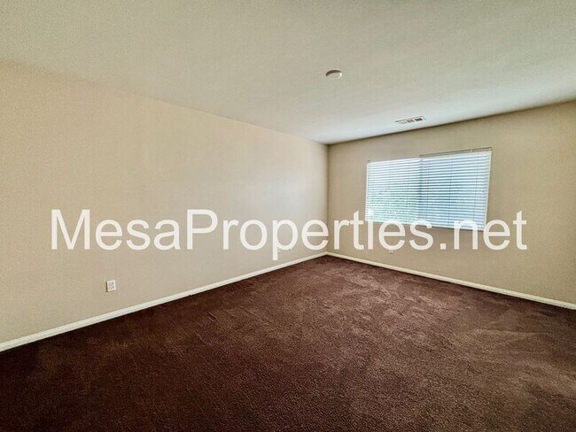 Building Photo - 16677 Desert Lily St