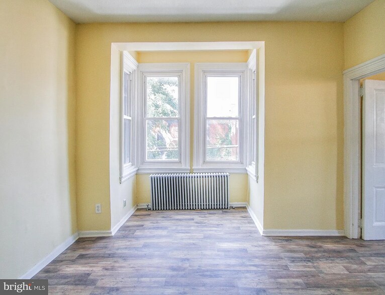 Building Photo - 3068 N Percy St