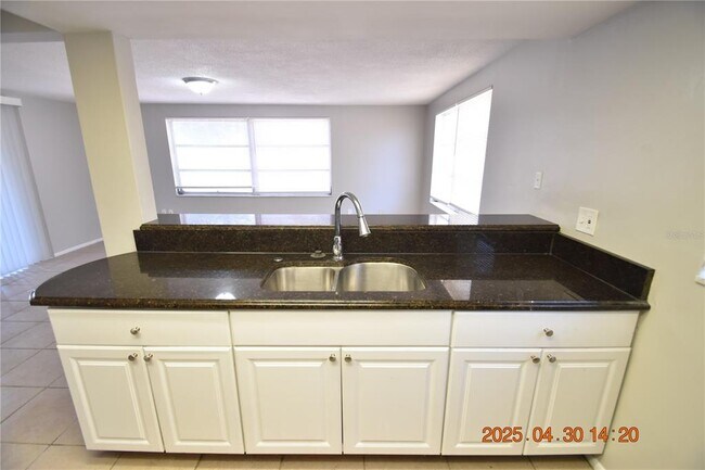 Building Photo - 3221 Topp Dr