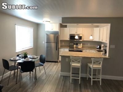 Open floor plan - 1260 York St