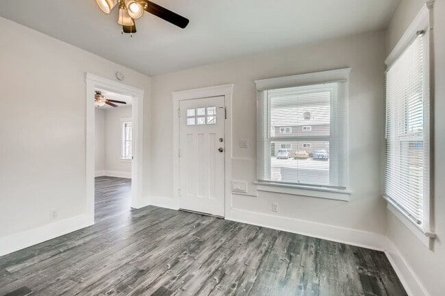 Building Photo - Beautifully Renovated 3 Bed / 2 Bath Home in Prime Central San Diego Location – Pet Friendly!