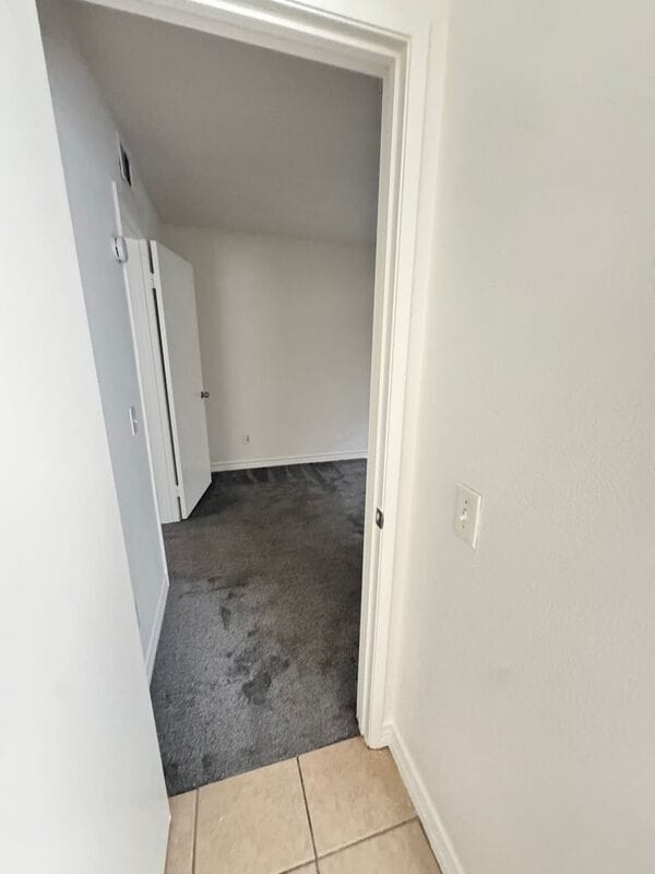 Building Photo - 8784 Pine Crest Pl