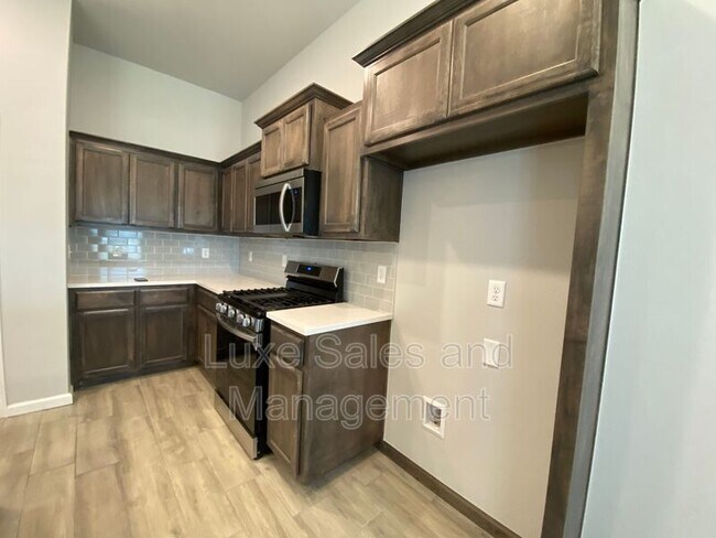 Building Photo - 8513 NW 77th Pl