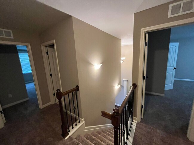 Building Photo - Located in Wrenwood Subdivision!!