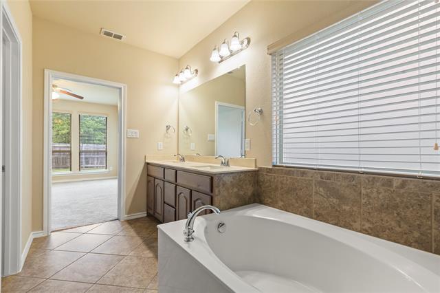 Building Photo - 5107 Walsh Dr