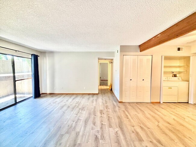 Building Photo - 7150 W 20th Ave