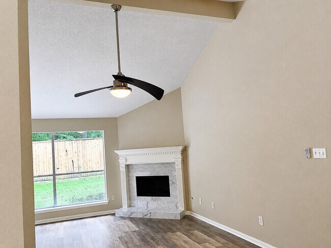 Building Photo - 155 S Delta Mill Cir