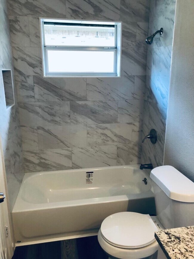 Building Photo - 24803 Hickory Hill Rd