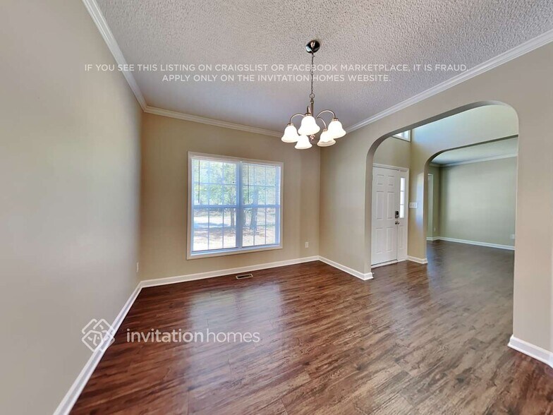 Building Photo - 8709 Reindeer Moss Dr