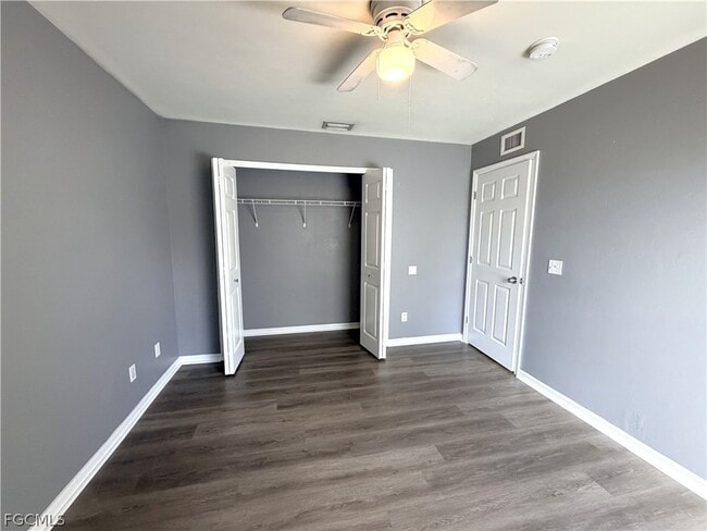 Building Photo - 1127 Diplomat Pkwy E