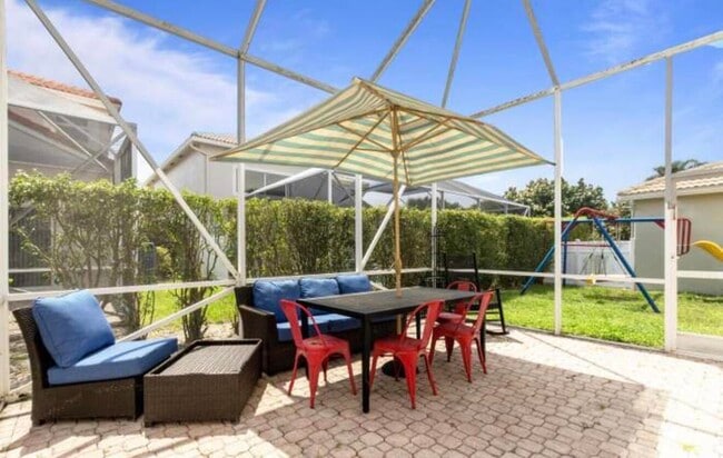 Building Photo - 23426 Alzira Cir