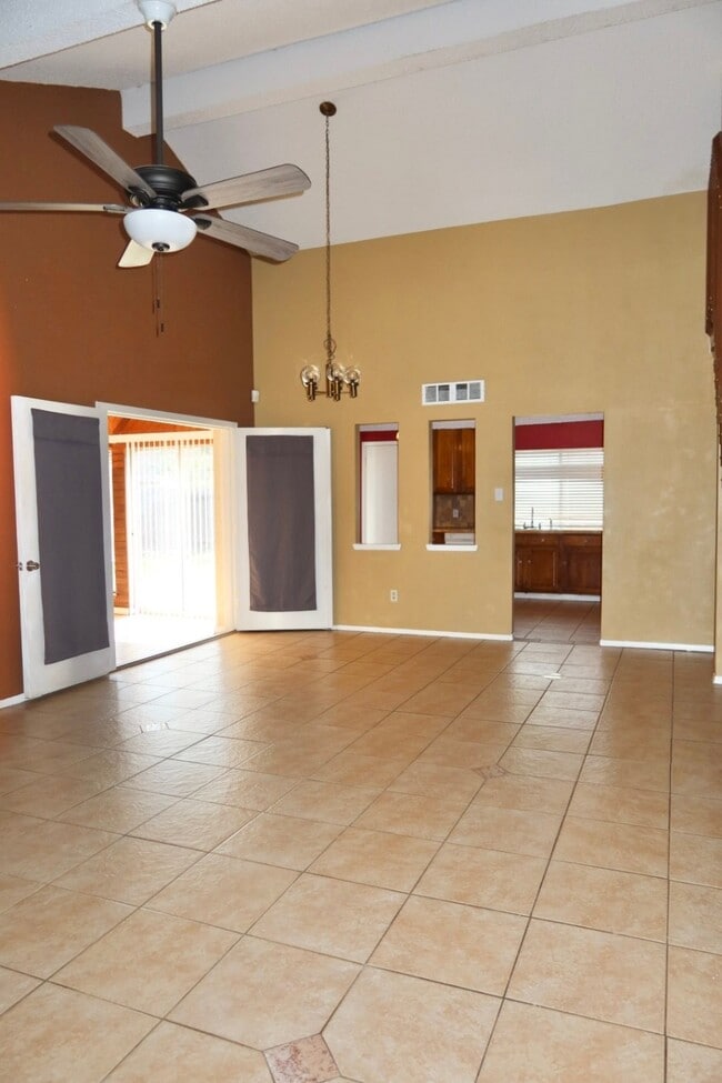 Building Photo - 3418 Big Horn Ct