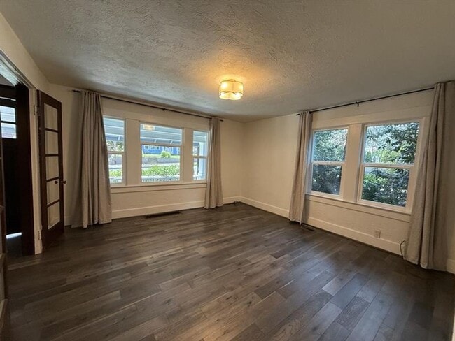 Building Photo - 8111 SW Capitol Hwy