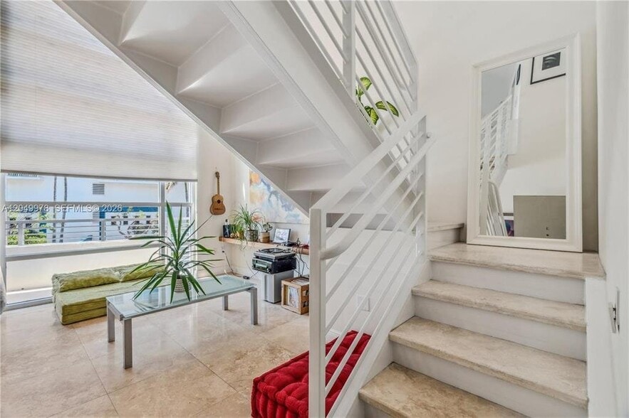 Building Photo - 7700 Collins Ave