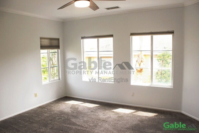 Building Photo - 24210 Amaryllis Ct
