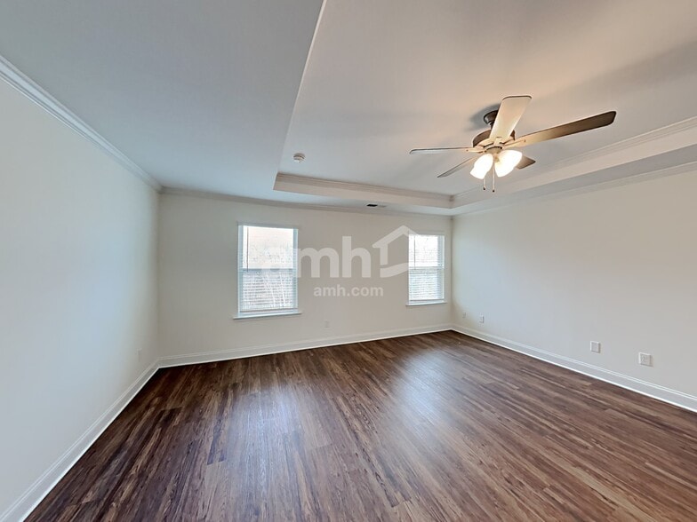 Building Photo - 2149 Laurel Vlg Cir