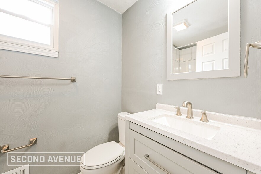 Building Photo - 105 Donley Dr