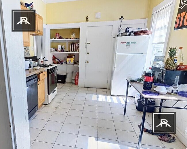 Primary Photo - 2 bedroom in Cambridge MA 02140