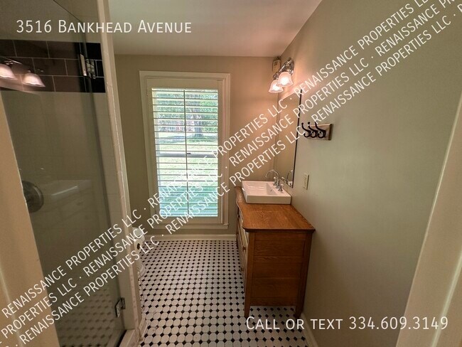 Building Photo - 3516 Bankhead Ave