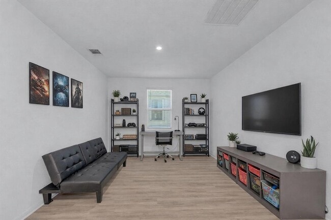 Building Photo - 20704 John Gill Dr