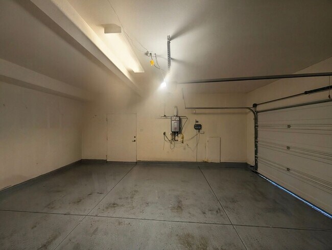 Building Photo - Spacious 4-Bedroom Corner-Lot Home w/ Smar...