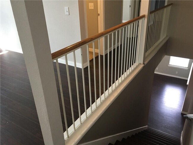 Building Photo - 312 Estate Dr