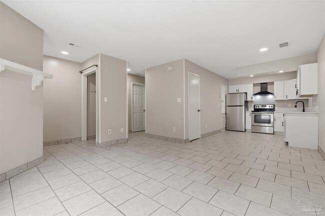 Building Photo - 6366 W Fairfield Dr