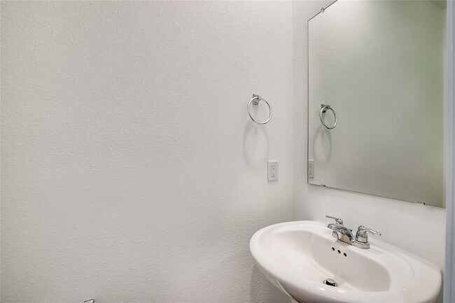 Building Photo - 232 Canley Lp